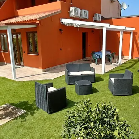 Σπίτι διακοπών Villino Con Giardino *